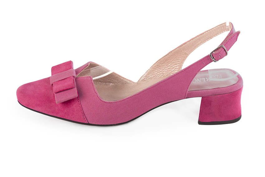 Fuschia pink women's open back shoes, with a knot. Round toe. Low flare heels. Profile view - Florence KOOIJMAN